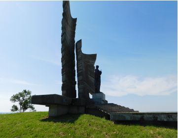 Ópálosi csata emlékműve (Monumentul Eroilor)